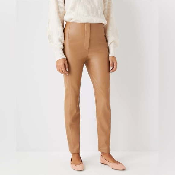 Ann Taylor The Audrey Pant in Faux Leather, Size 8 - Picture 1 of 9